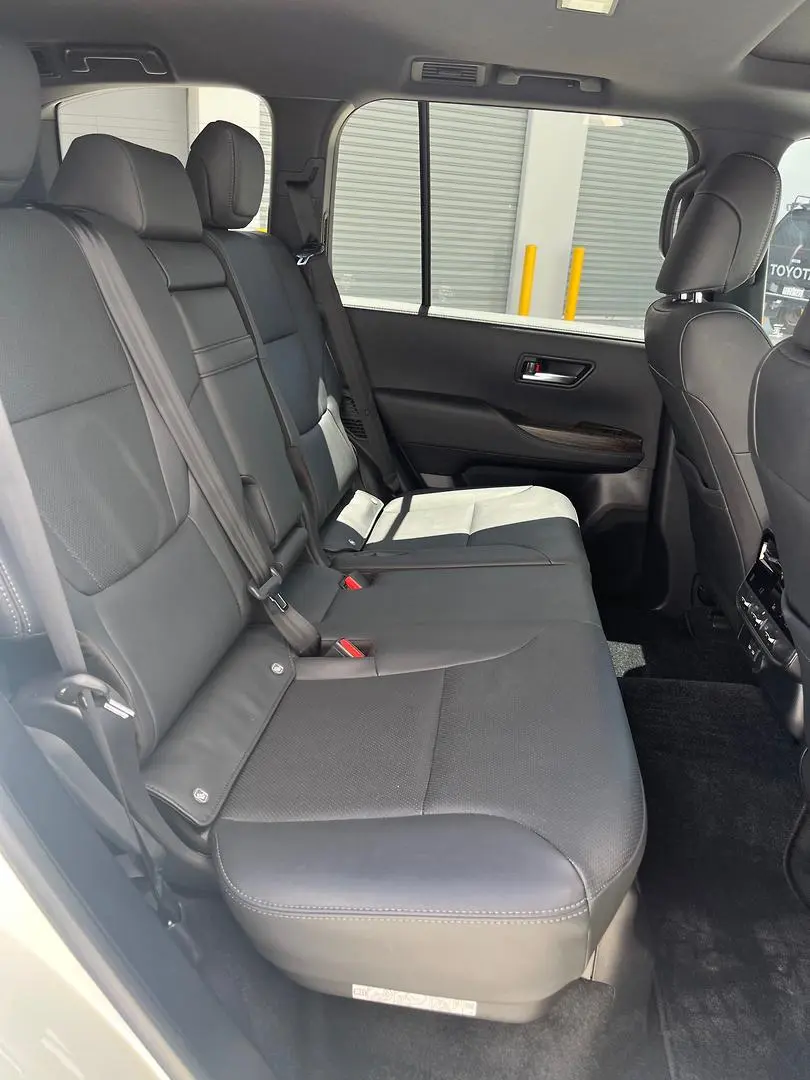 2022 Toyota Landcruiser Gallery Image 15