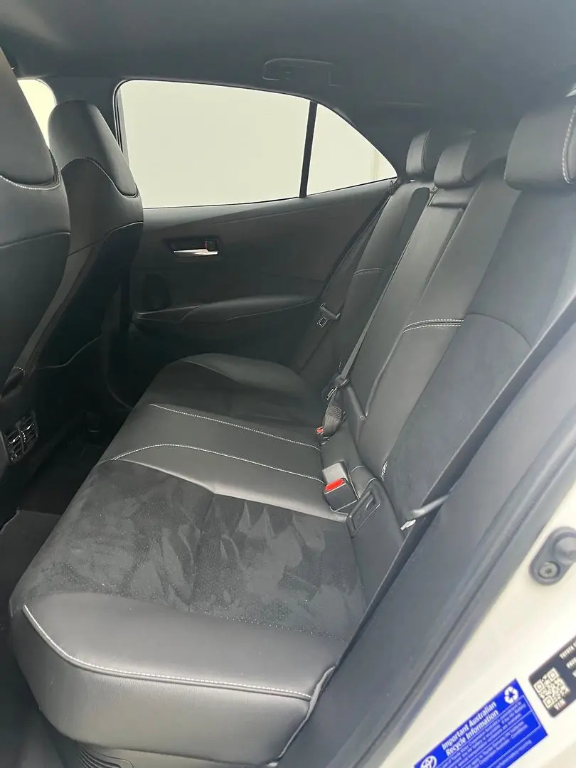2025 Toyota Corolla Gallery Image 8