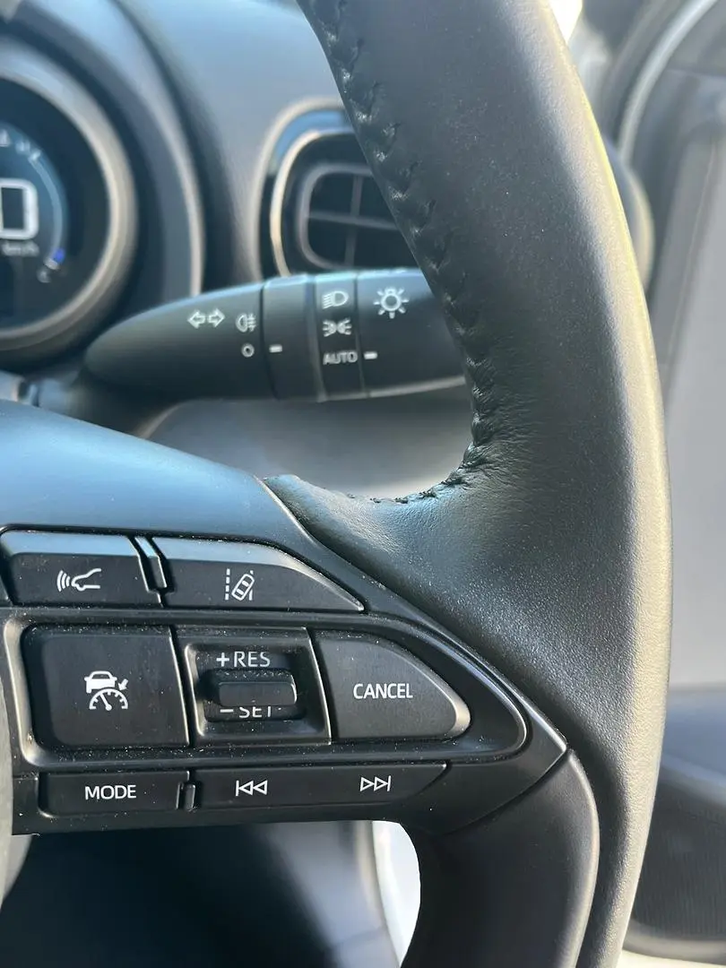 2020 Toyota Yaris Gallery Image 24
