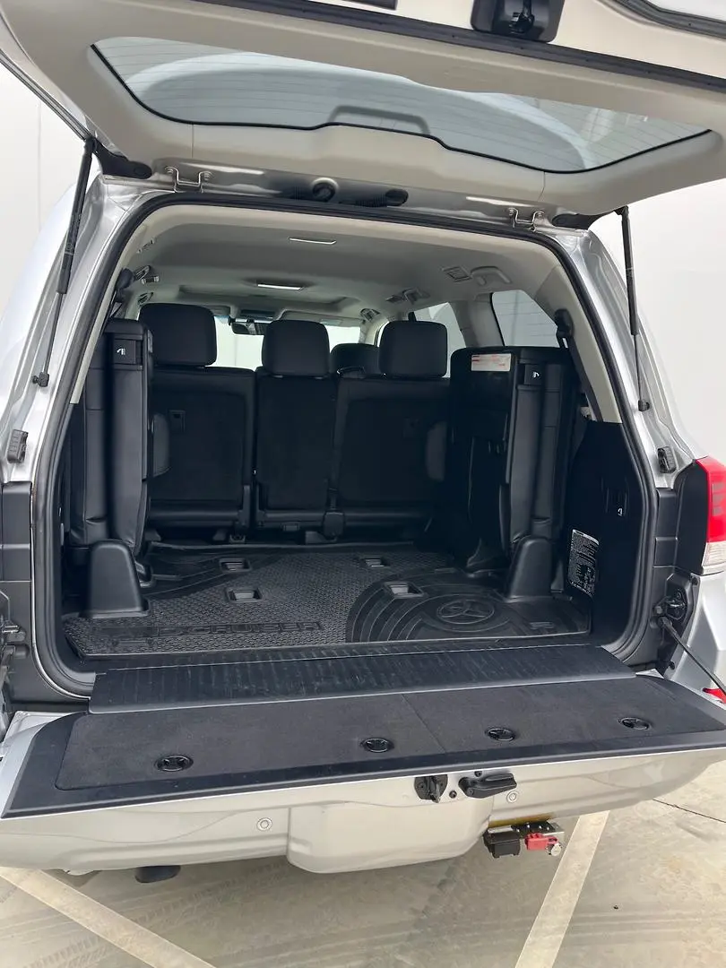 2020 Toyota Landcruiser Gallery Image 14