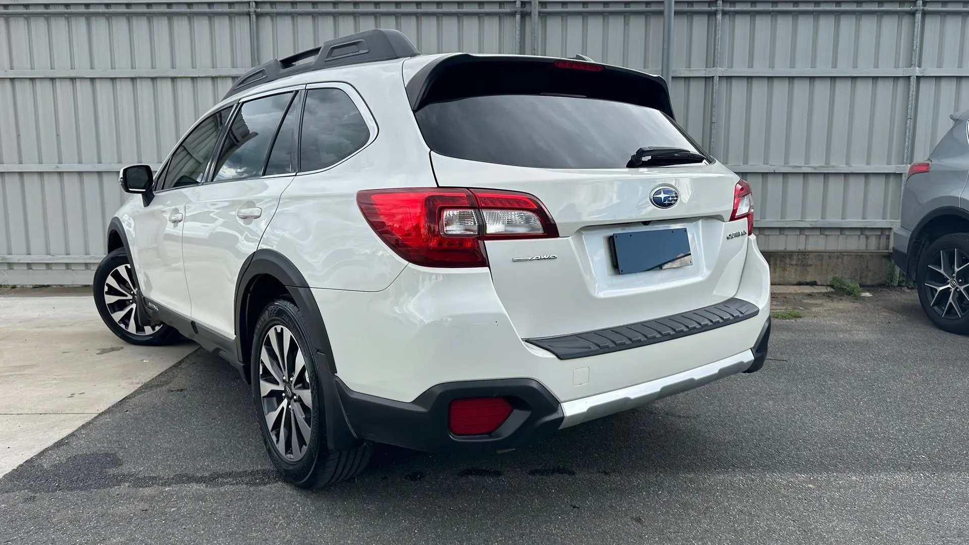 2017 Subaru Outback Gallery Image 8