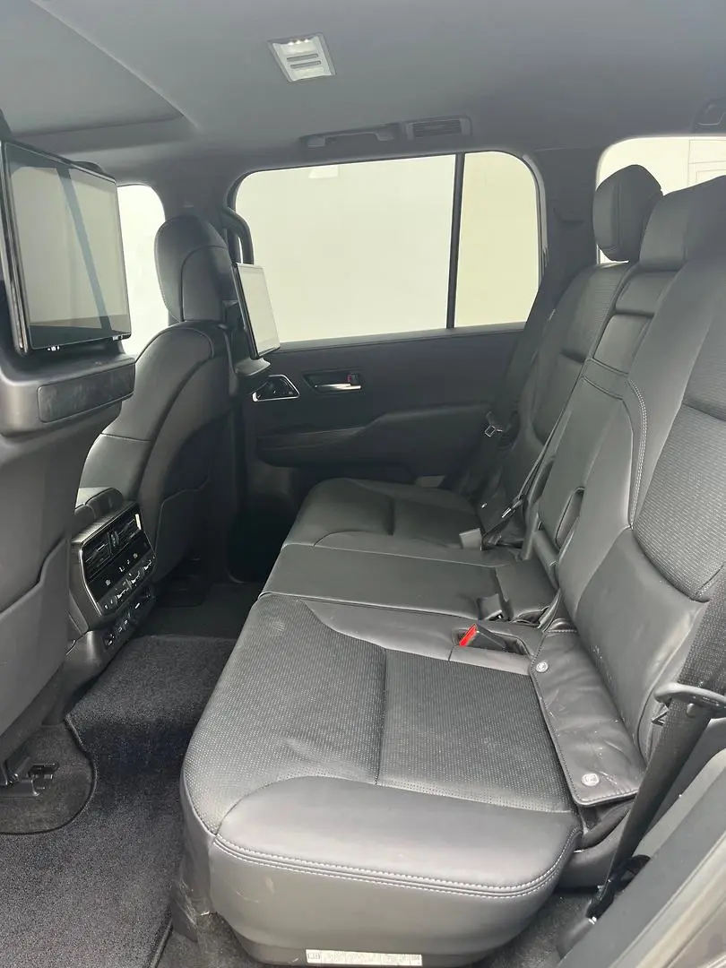 2023 Toyota Landcruiser Gallery Image 8