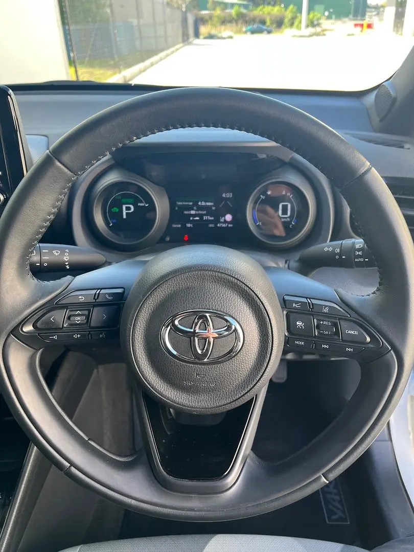 2020 Toyota Yaris Gallery Image 21