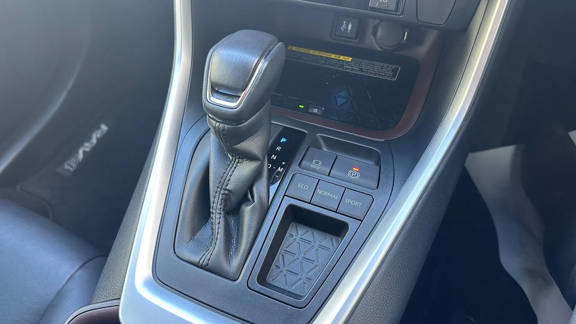 2019 Toyota RAV4 Gallery Image 15