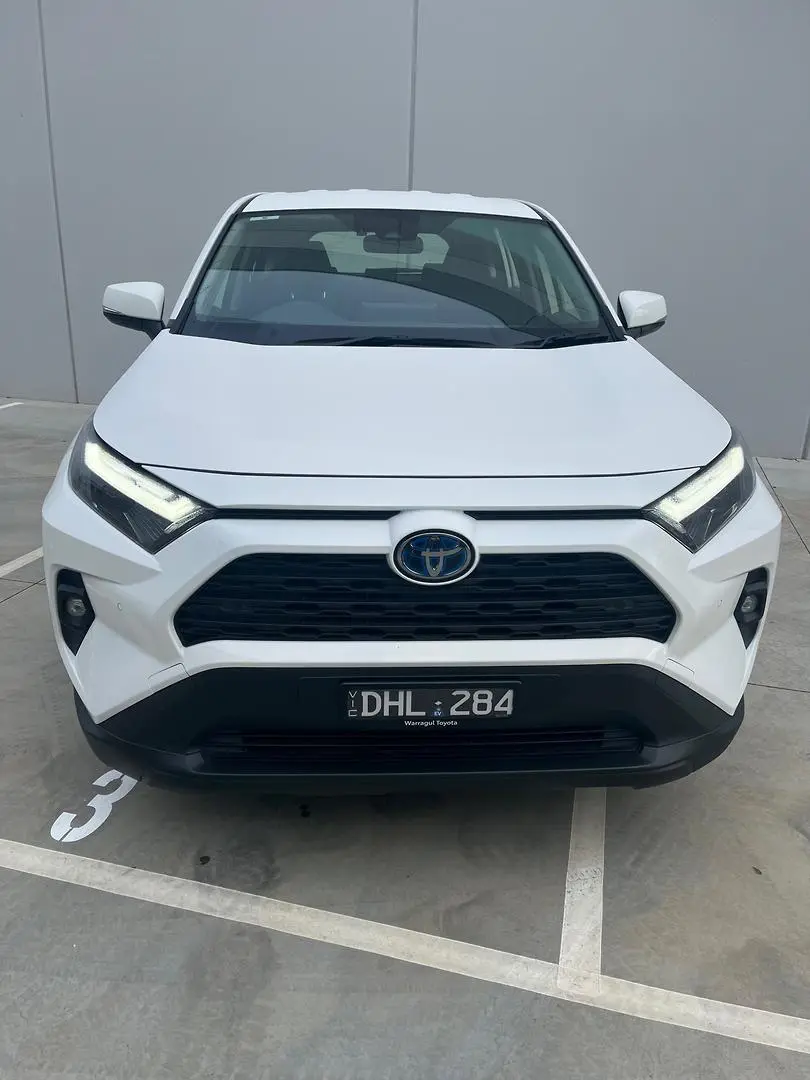 2024 Toyota RAV4 Gallery Image 2