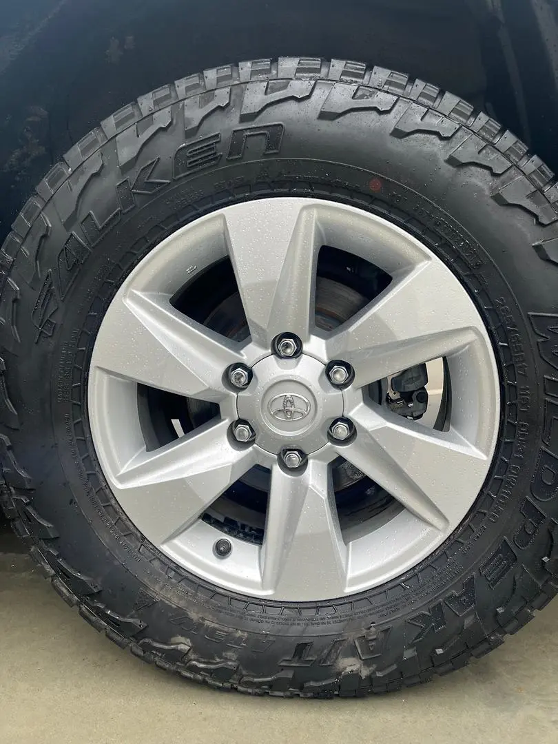 2018 Toyota Landcruiser Prado Gallery Image 5