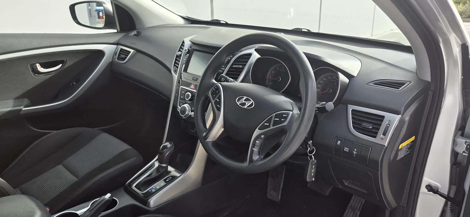 2015 Hyundai i30 Gallery Image 11