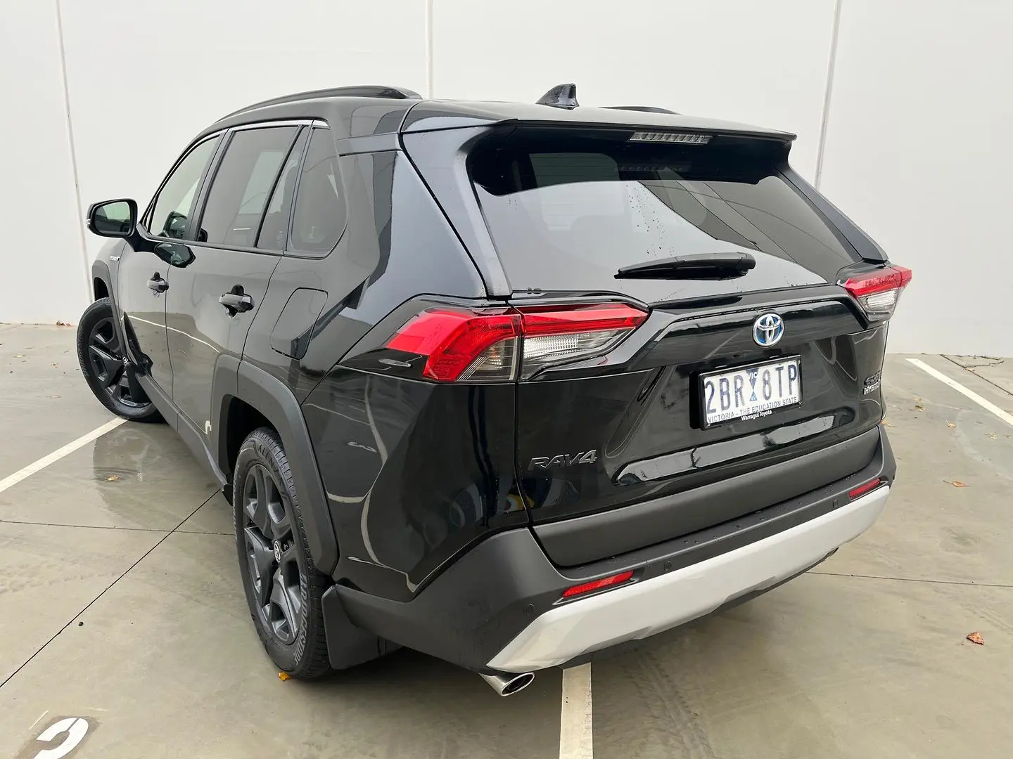 2024 Toyota RAV4 Gallery Image 10