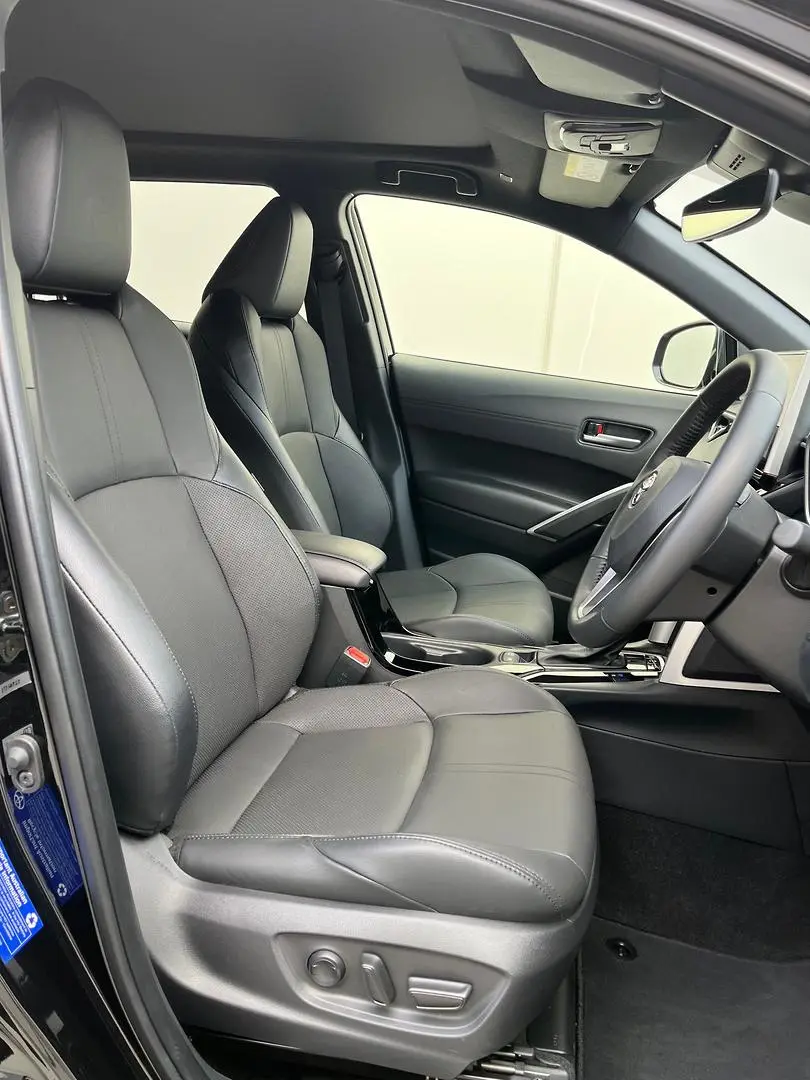 2025 Toyota Corolla Cross Gallery Image 16