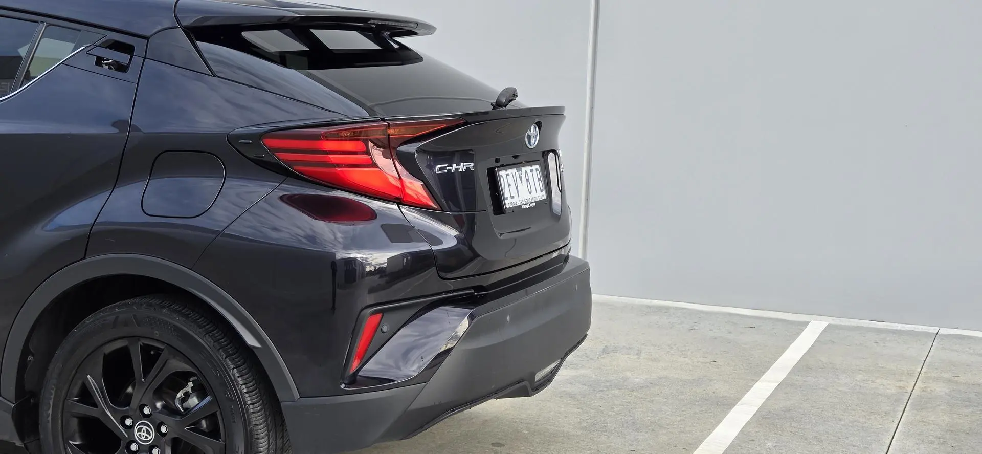 2022 Toyota C-HR Gallery Image 21