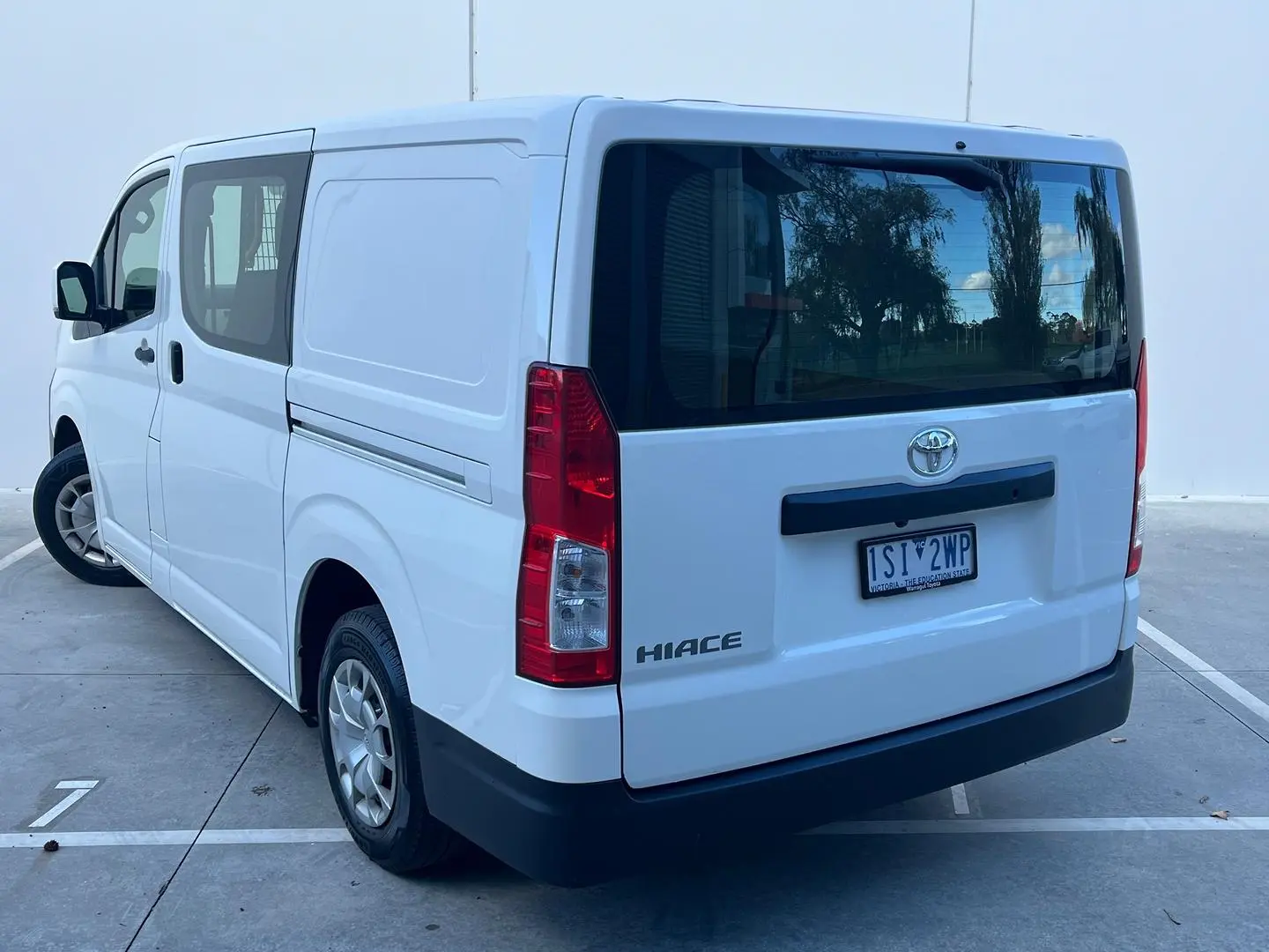 2020 Toyota Hiace Gallery Image 9