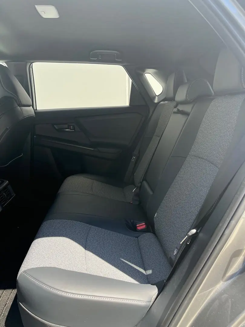 2025 Toyota bZ4X Gallery Image 8