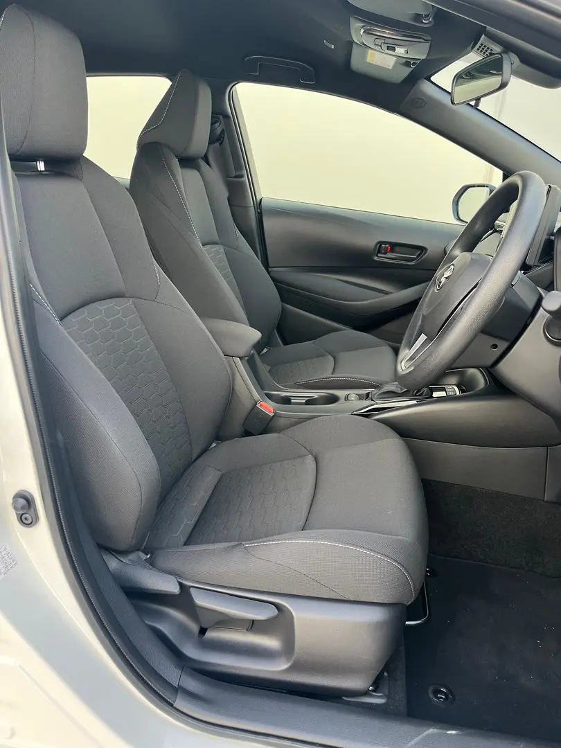 2025 Toyota Corolla Gallery Image 17