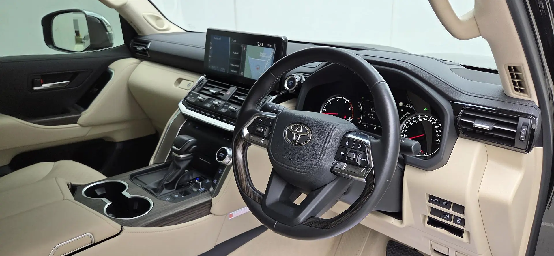 2024 Toyota Landcruiser Gallery Image 15