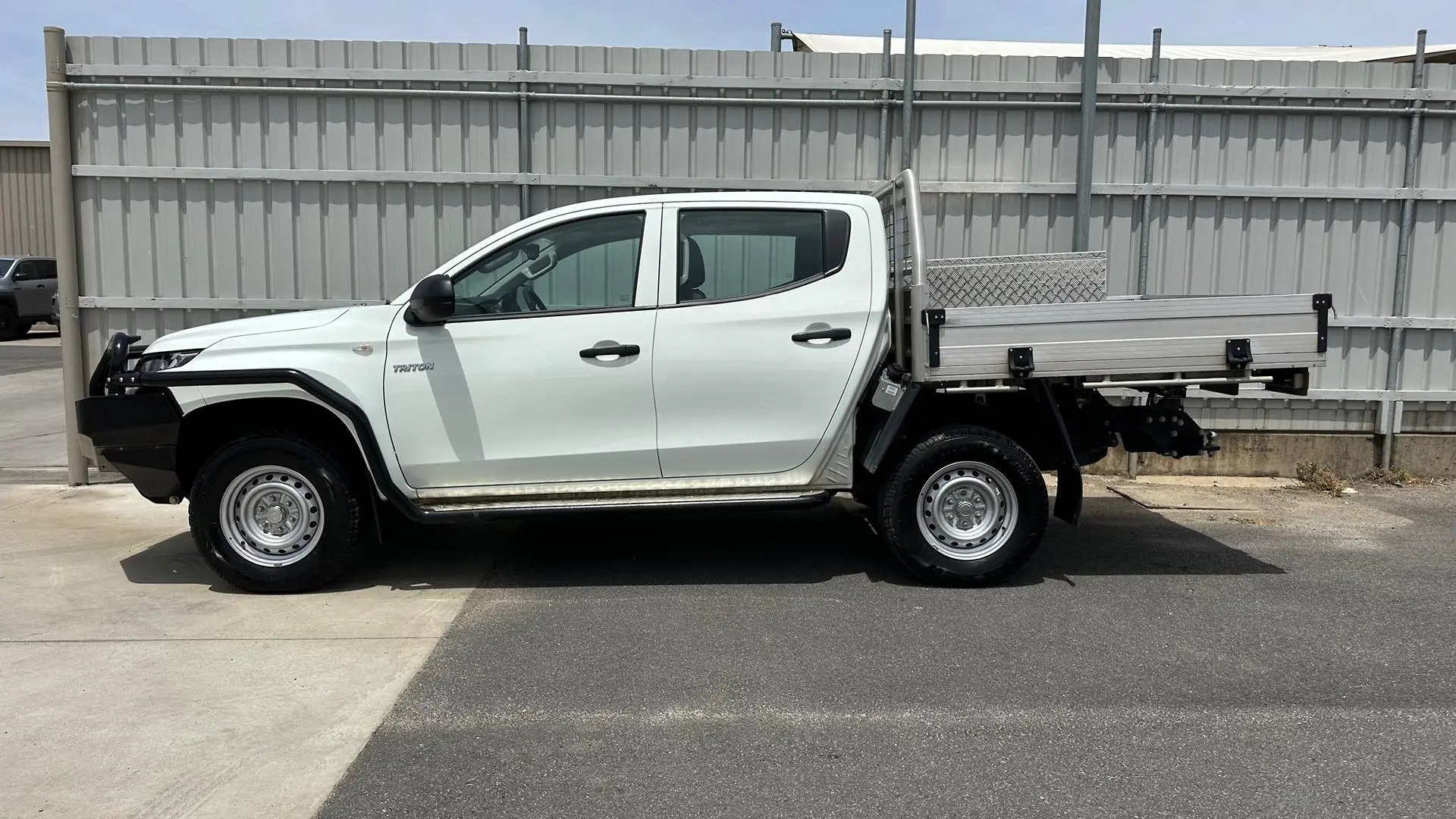 2021 Mitsubishi Triton Gallery Image 6