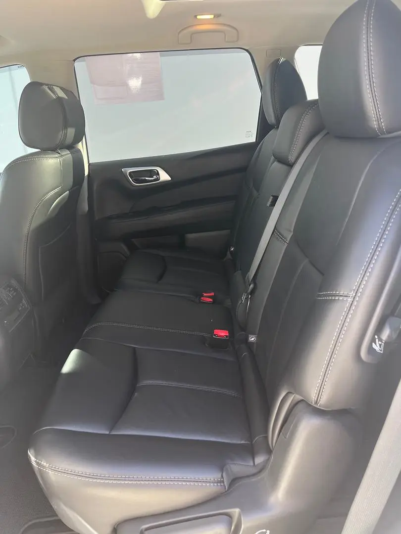 2016 Nissan Pathfinder Gallery Image 7