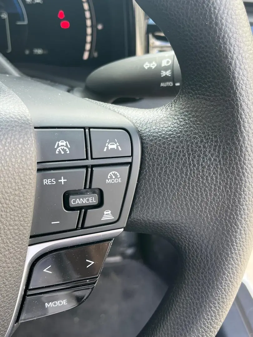 2025 Toyota Camry Gallery Image 24