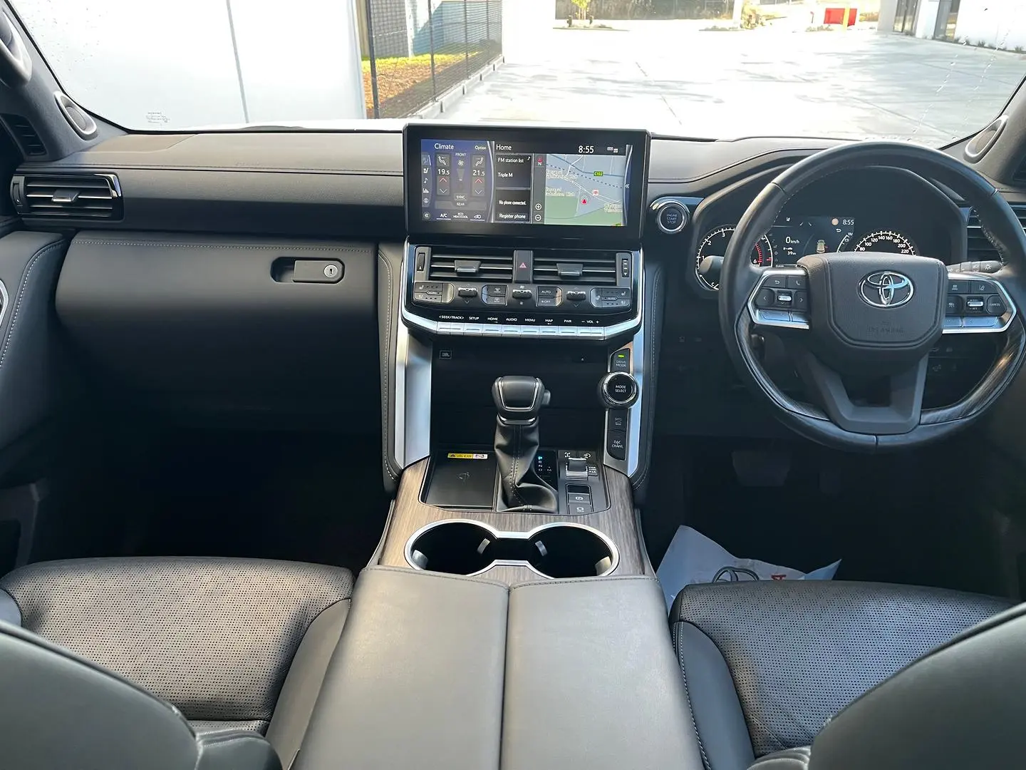 2021 Toyota Landcruiser Gallery Image 21