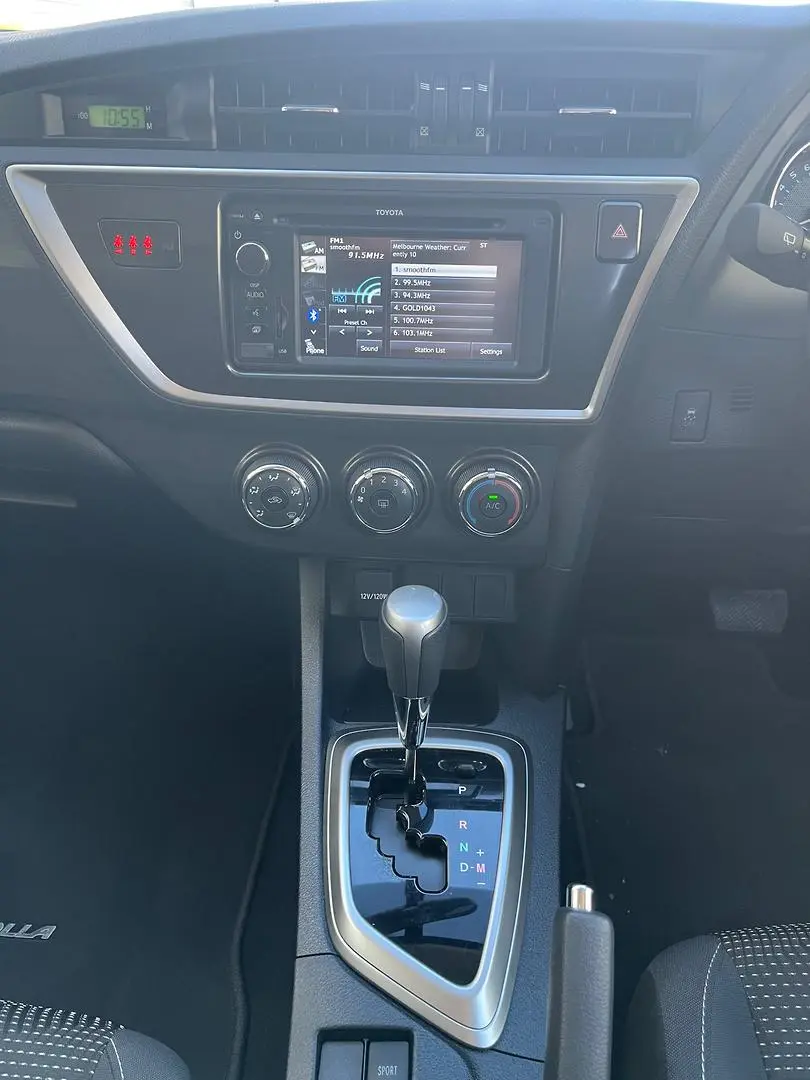 2014 Toyota Corolla Gallery Image 16