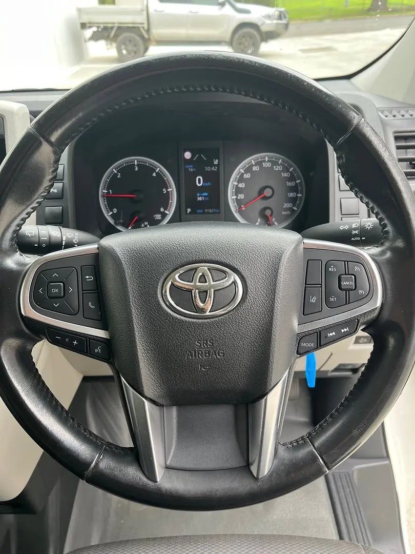 2020 Toyota Hiace Gallery Image 20