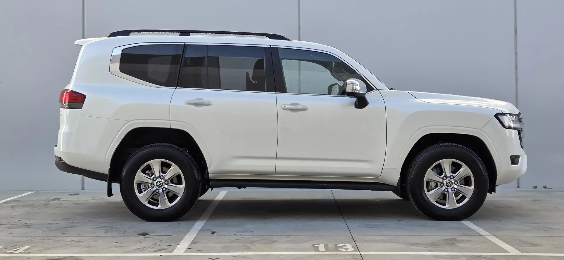 2024 Toyota Landcruiser Gallery Image 14