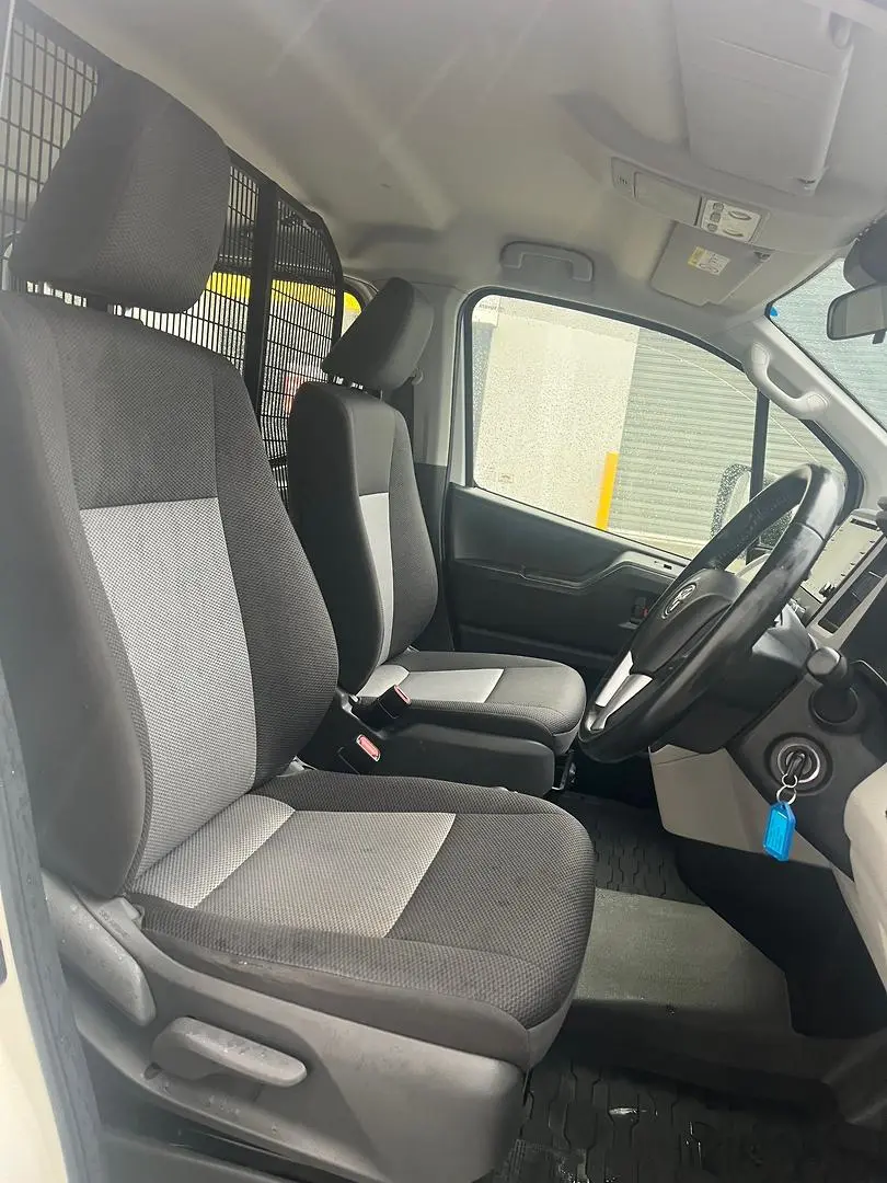 2019 Toyota Hiace Gallery Image 15