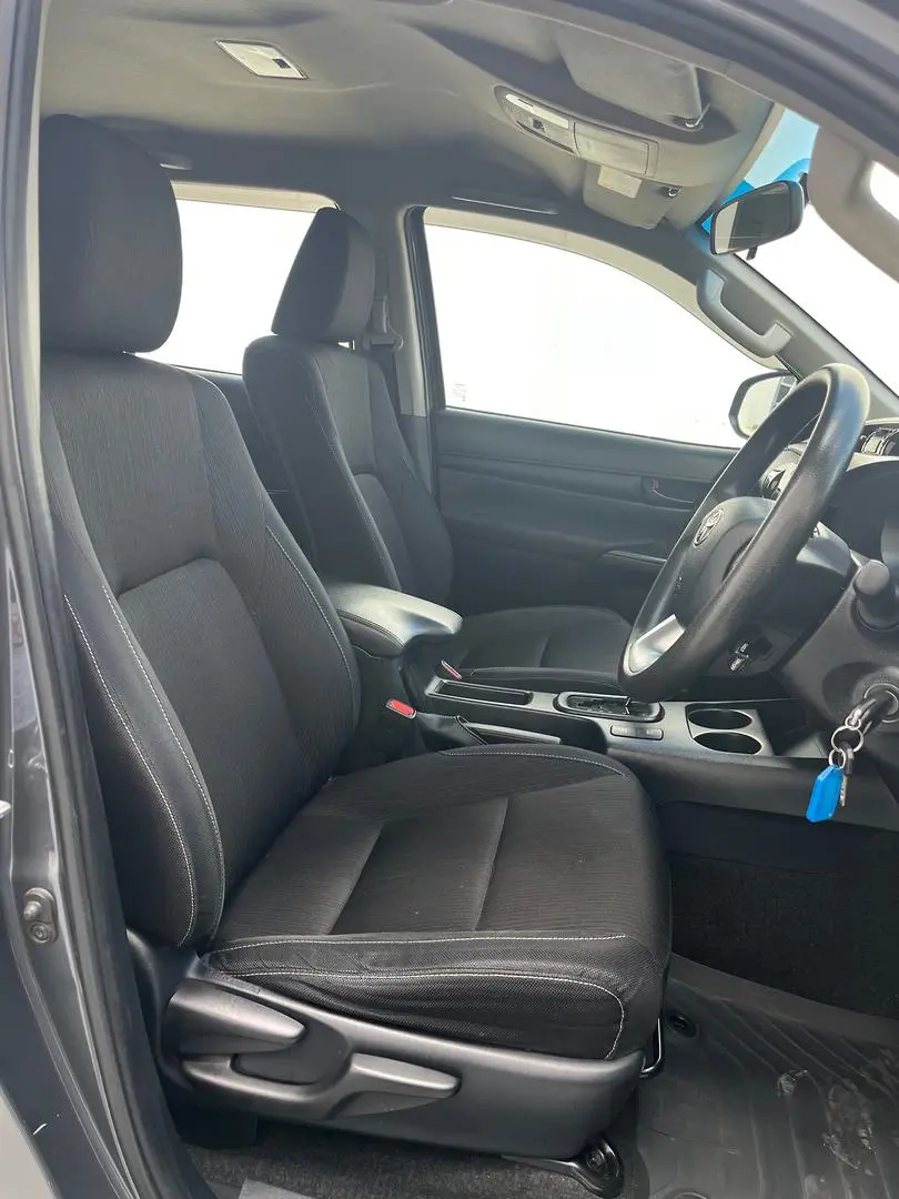 2016 Toyota Hilux Gallery Image 17