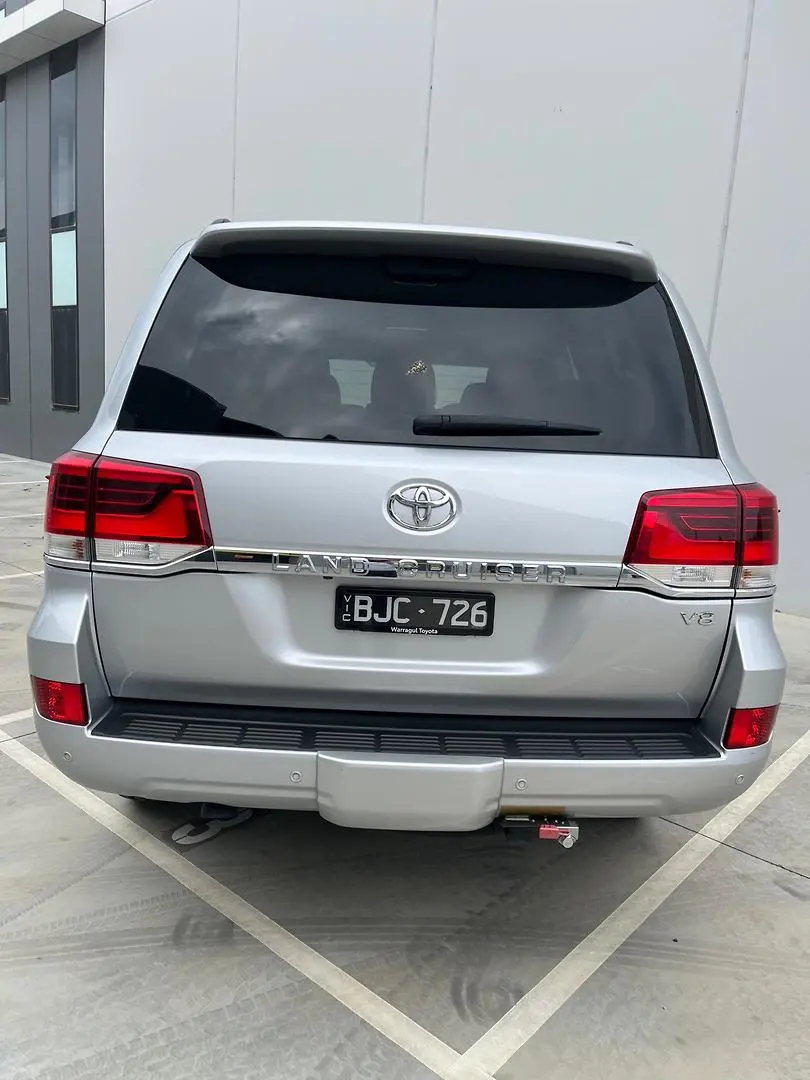 2020 Toyota Landcruiser Gallery Image 13