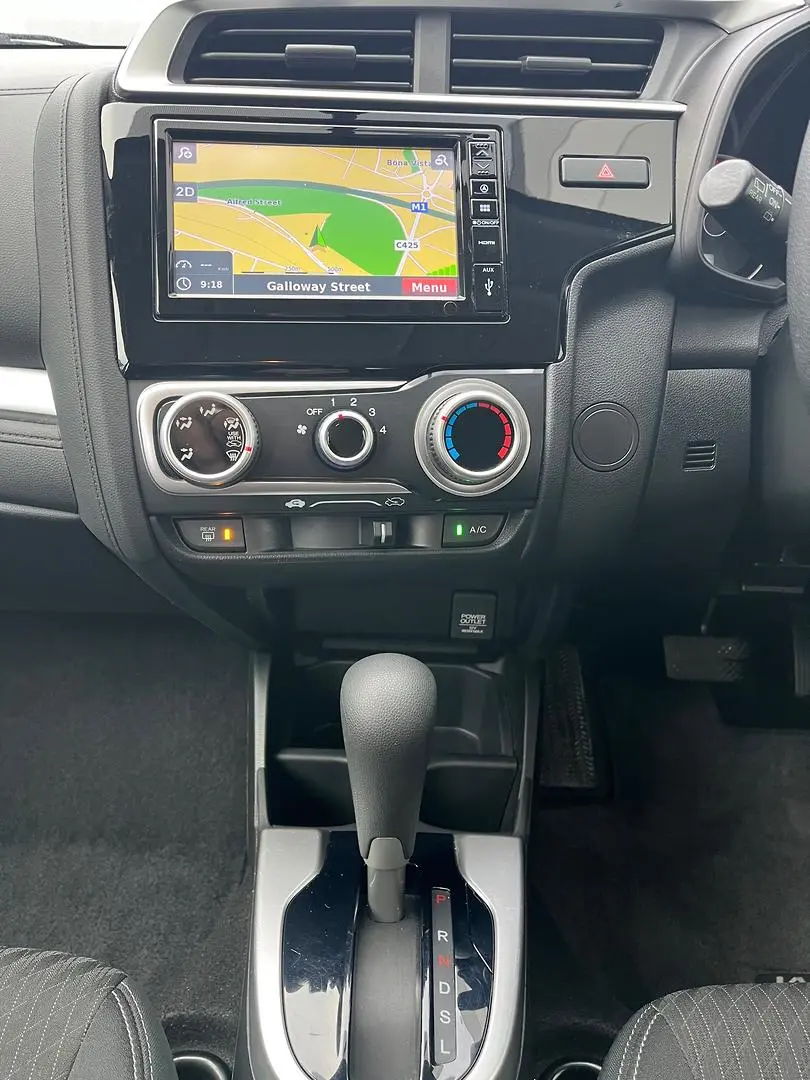 2016 Honda Jazz Gallery Image 17