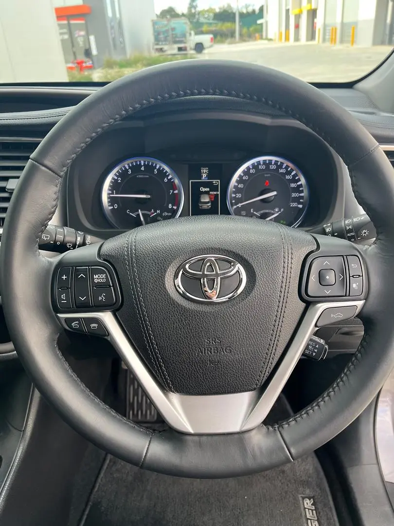 2015 Toyota Kluger Gallery Image 20