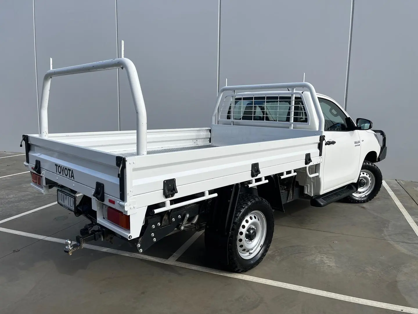 2019 Toyota Hilux Gallery Image 10