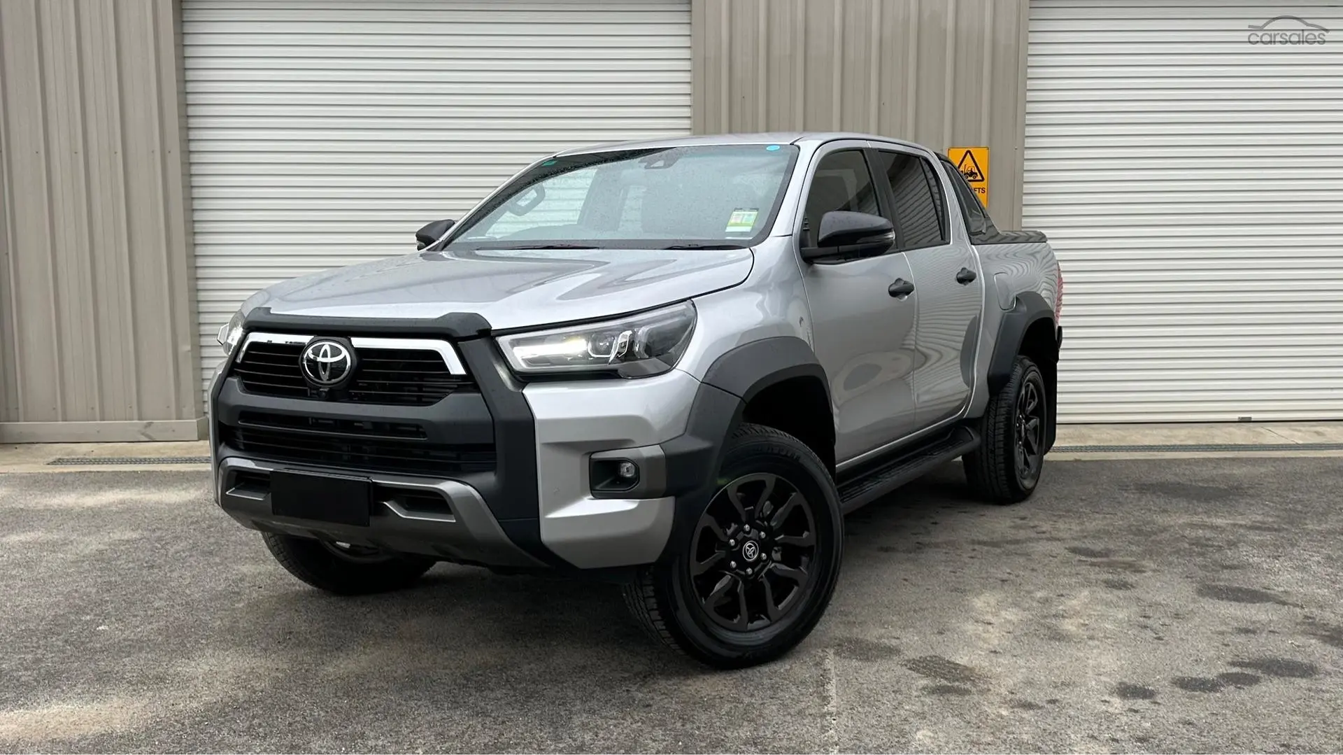 2024 Toyota Hilux Image 3