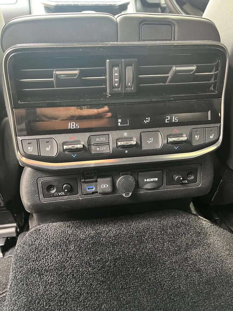 2023 Toyota Landcruiser Gallery Image 9