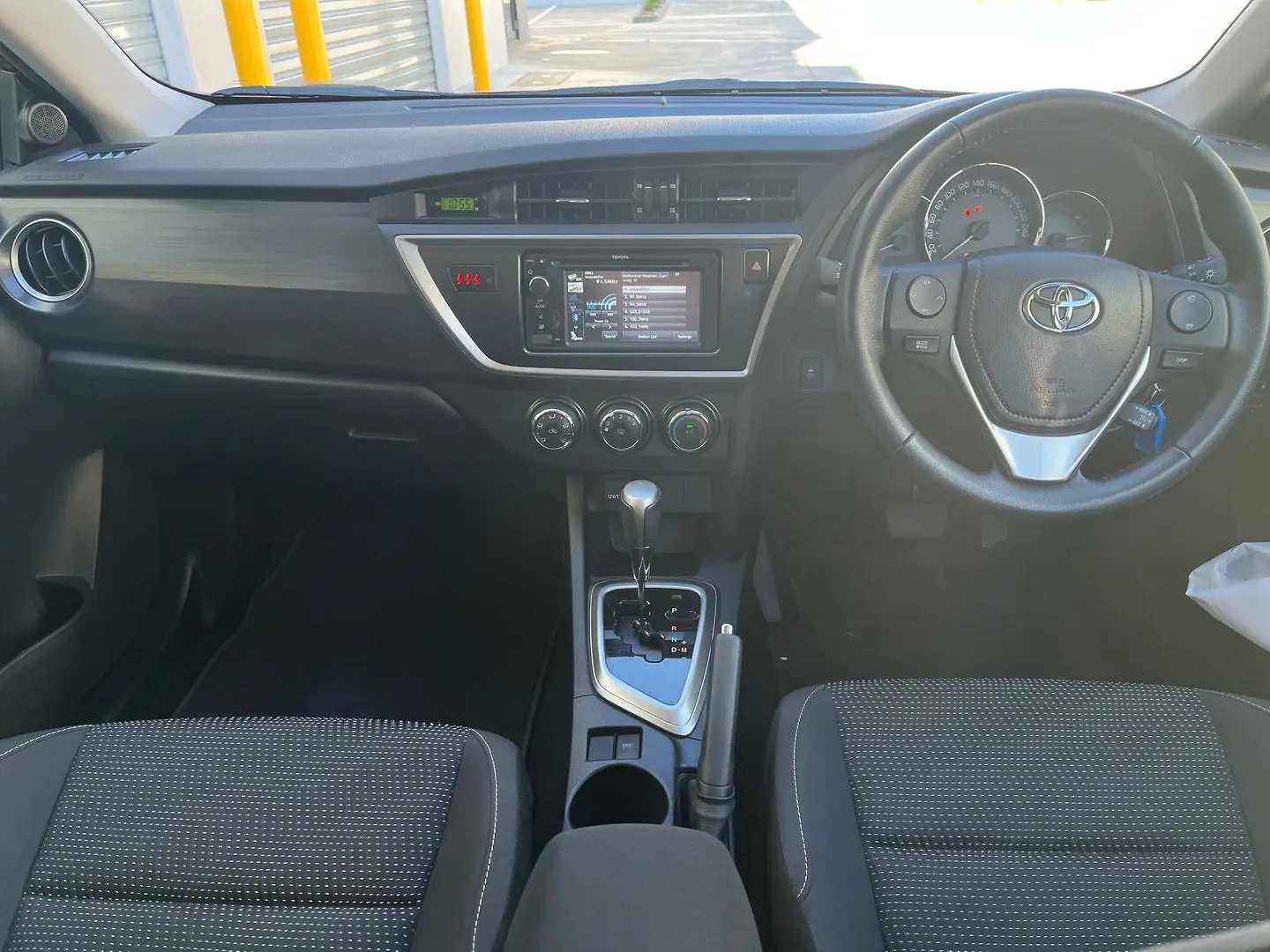 2014 Toyota Corolla Gallery Image 15