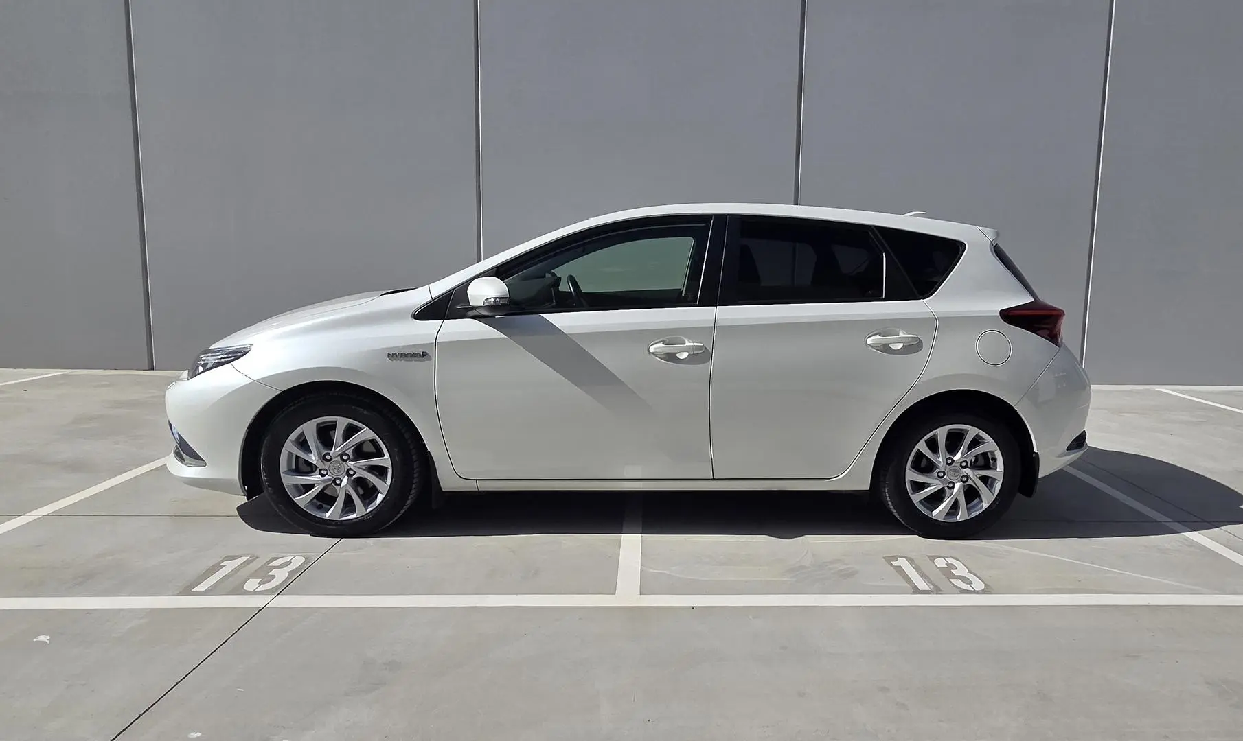 2016 Toyota Corolla Gallery Image 4