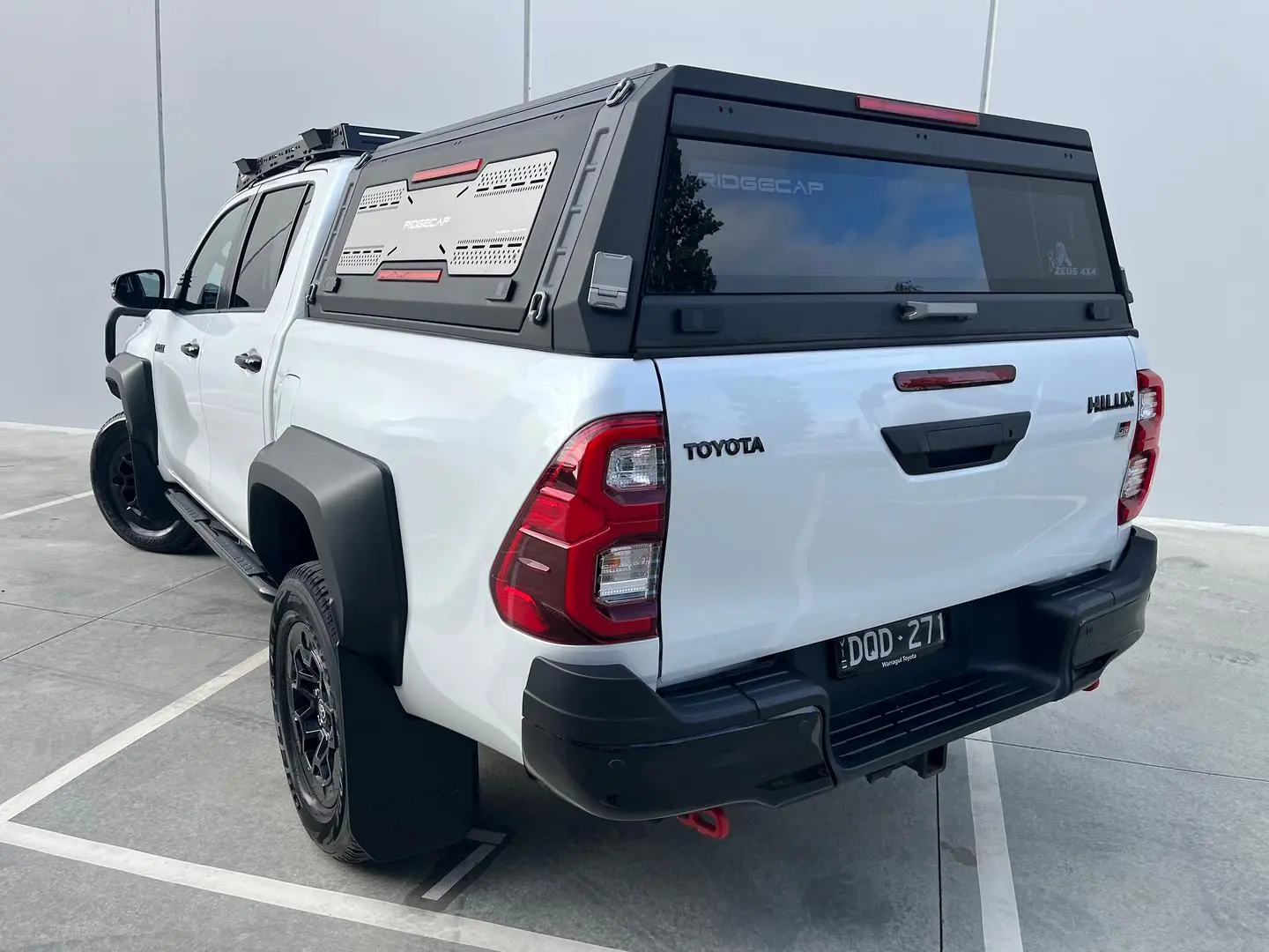 2024 Toyota Hilux Gallery Image 9