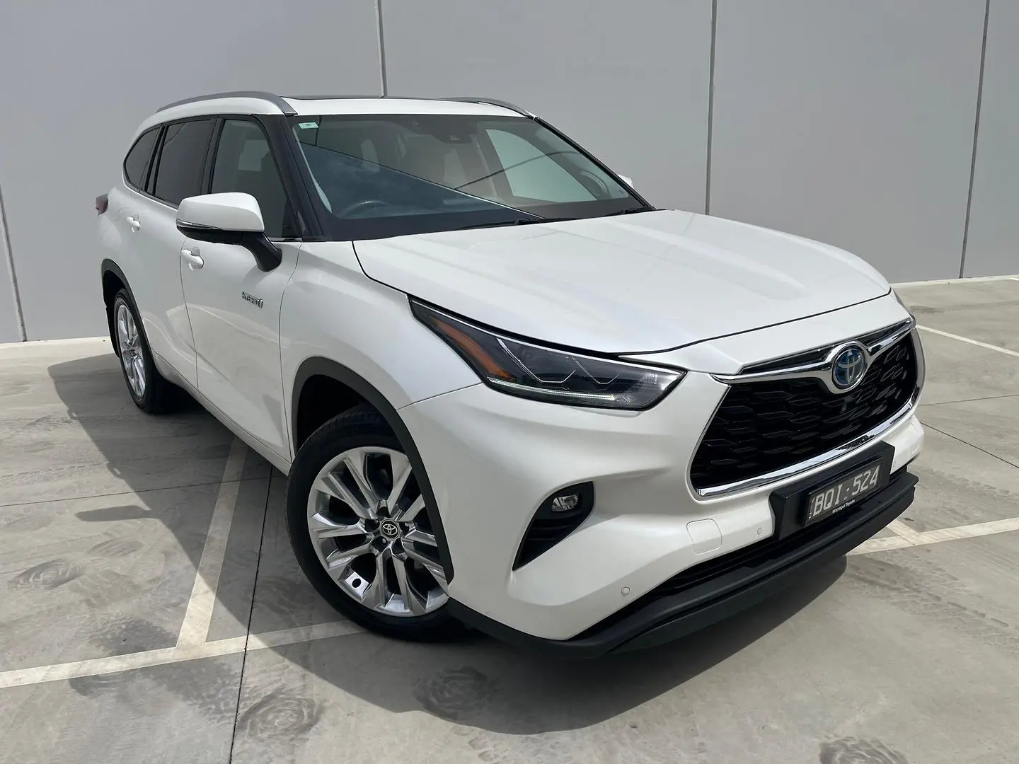 2021 Toyota Kluger Gallery Image 1