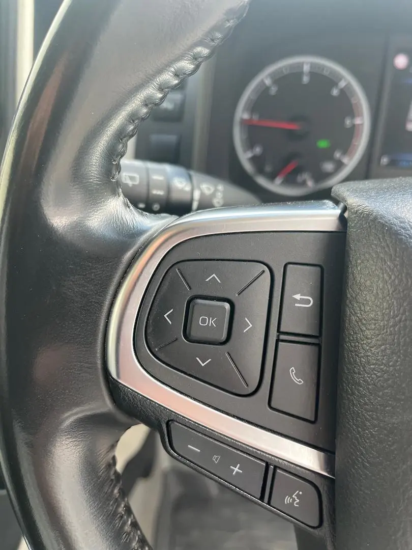2019 Toyota Hiace Gallery Image 20