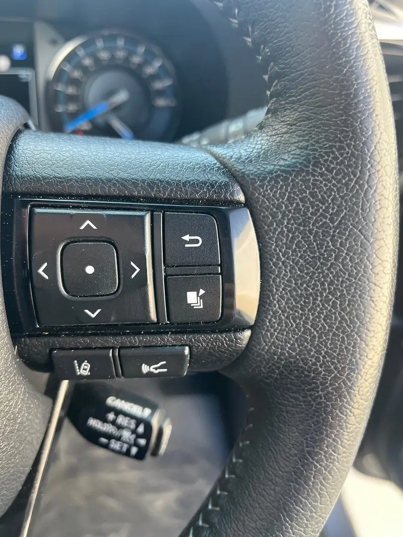 2023 Toyota Hilux Gallery Image 24