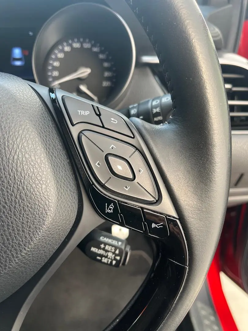 2021 Toyota C-HR Gallery Image 24