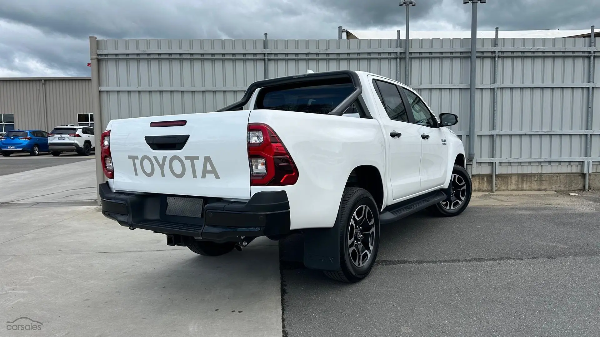 2024 Toyota Hilux Image 6