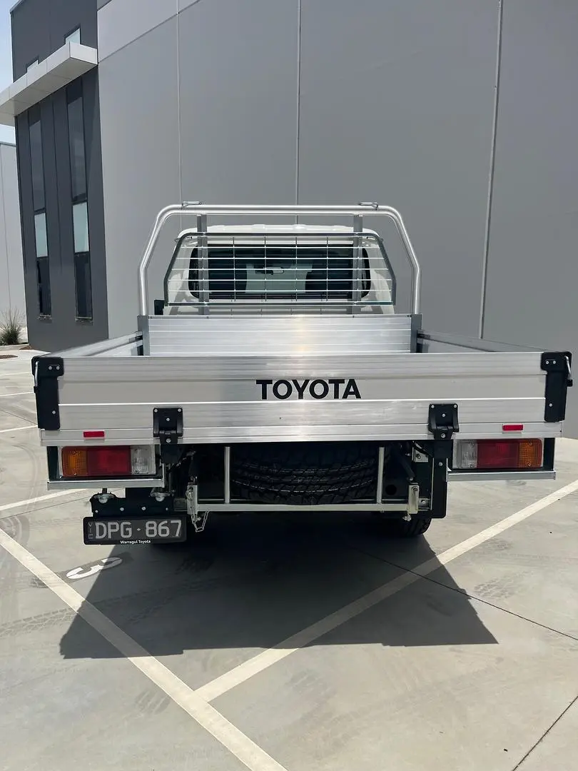 2025 Toyota Landcruiser Gallery Image 12