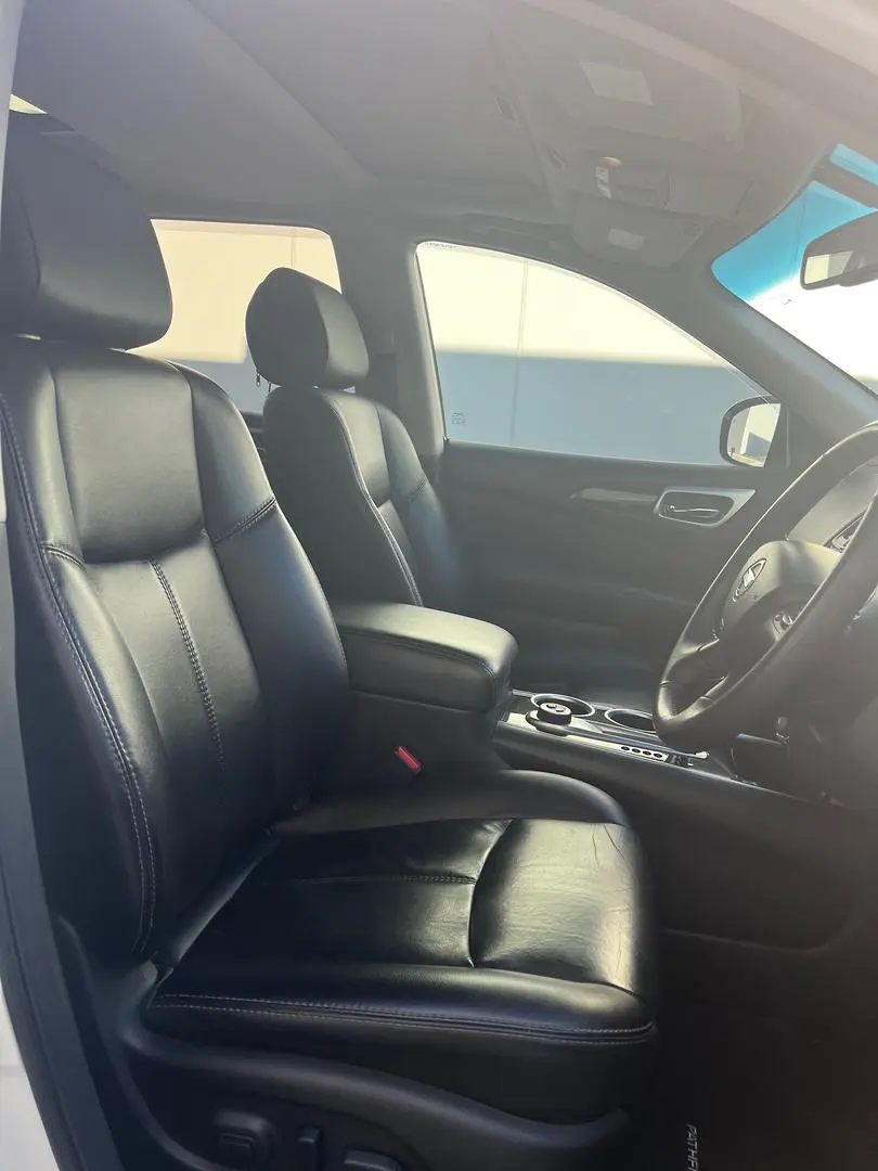 2016 Nissan Pathfinder Gallery Image 16