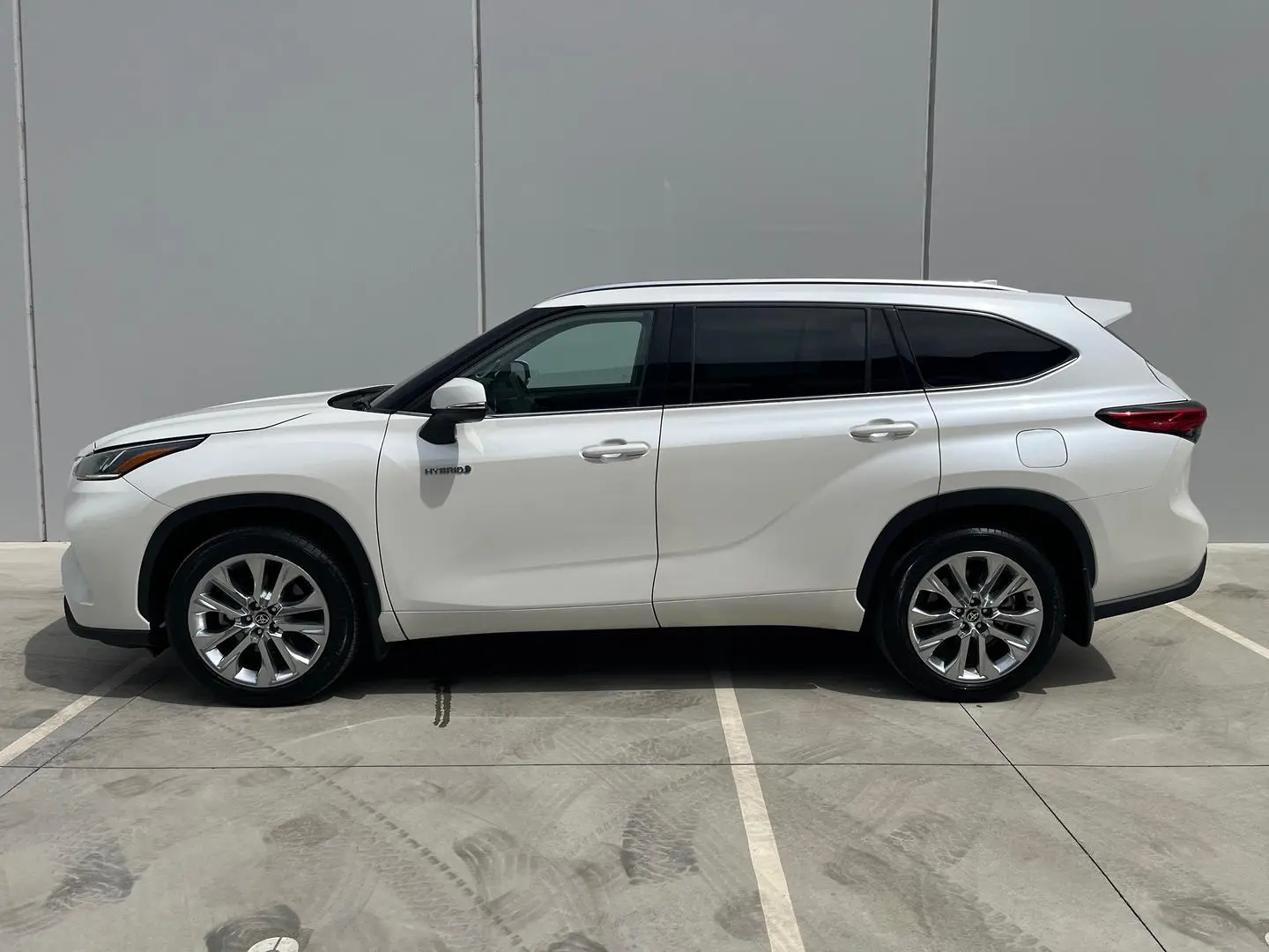 2021 Toyota Kluger Gallery Image 6