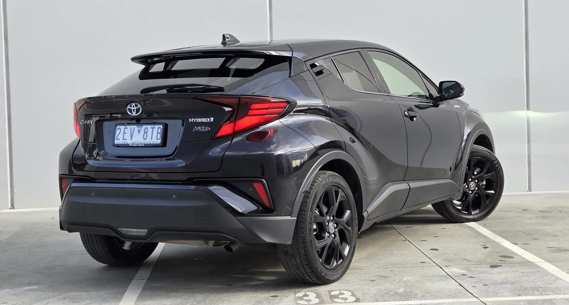 2022 Toyota C-HR Gallery Image 8