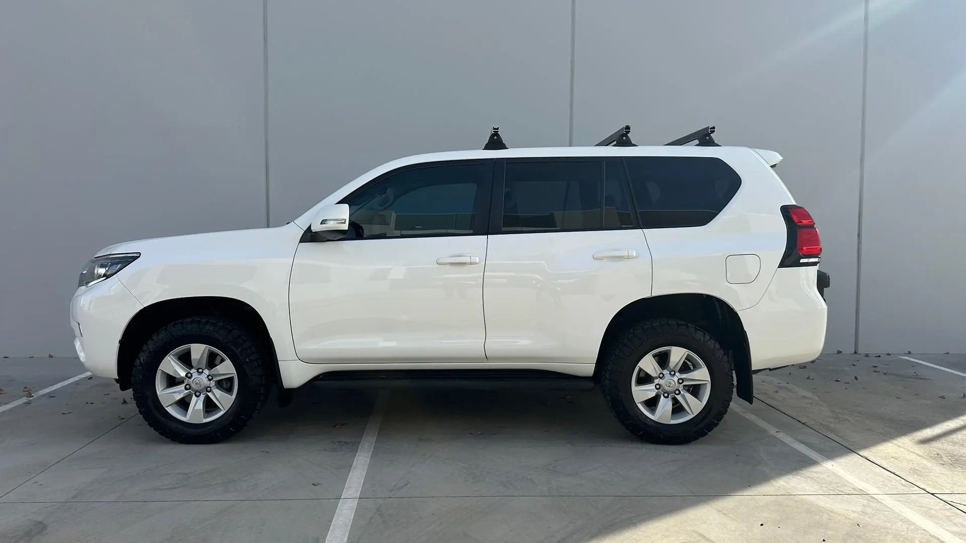 2020 Toyota Landcruiser Prado Gallery Image 6