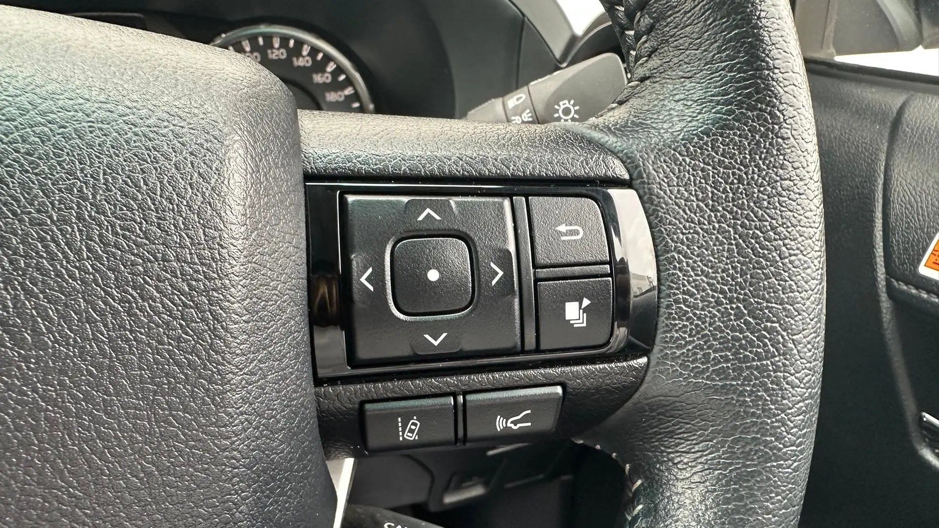 2023 Toyota Hilux Gallery Image 24