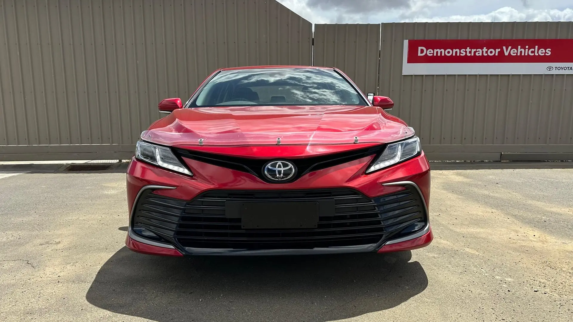 2021 Toyota Camry Gallery Image 2