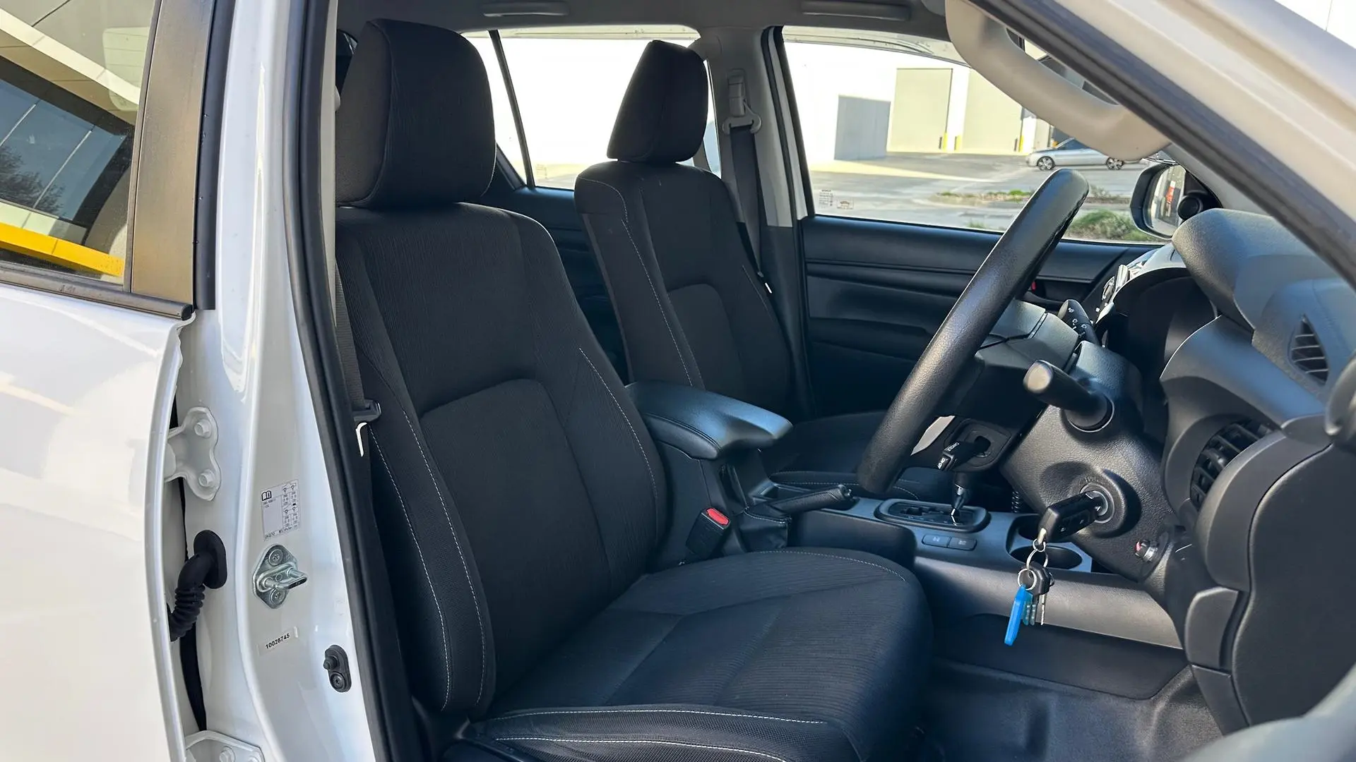 2021 Toyota Hilux Gallery Image 14