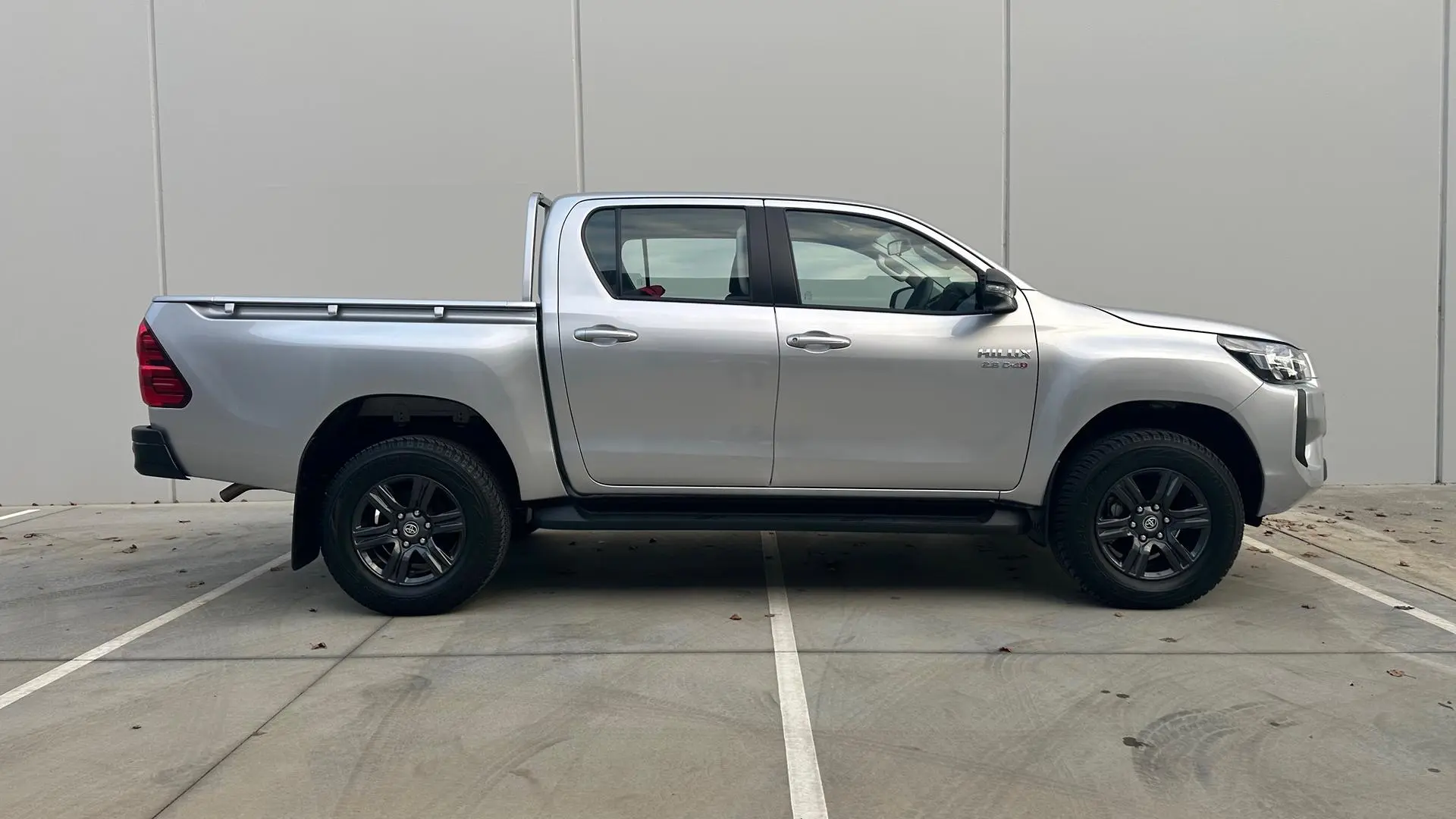2024 Toyota Hilux Gallery Image 9